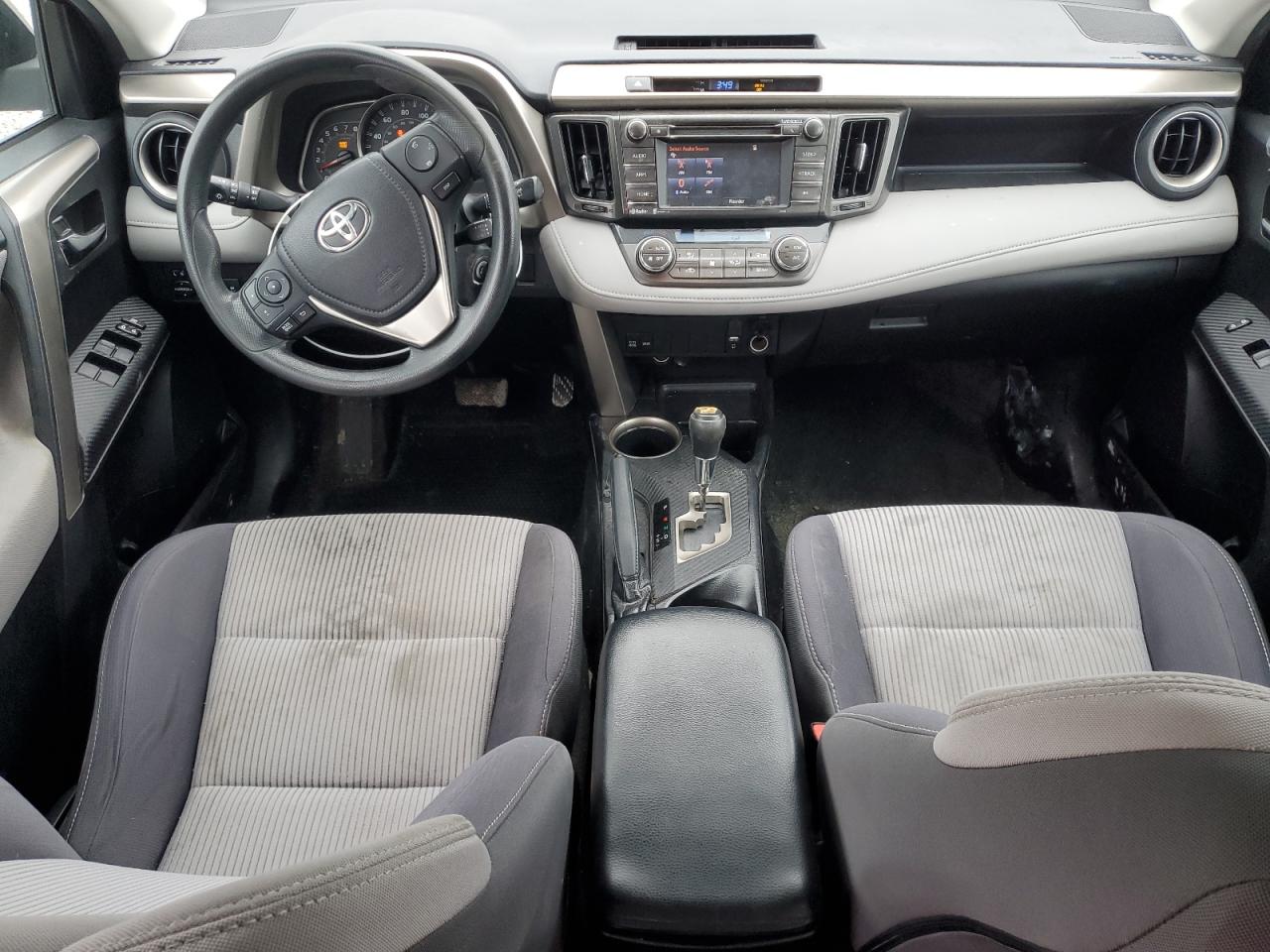 2015 Toyota RAV 4 - Image 8