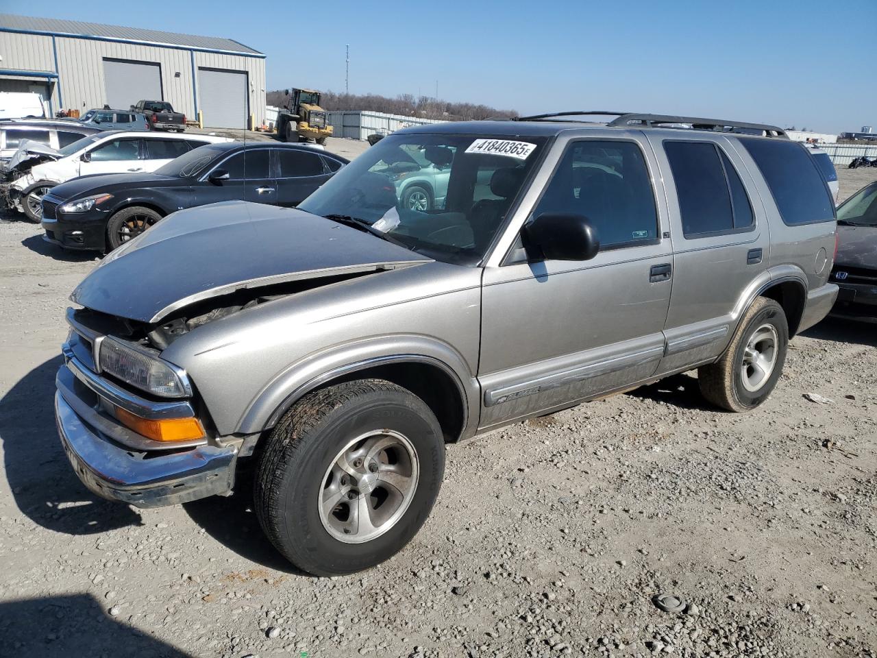 2000 Chevrolet Blazer - Image 1