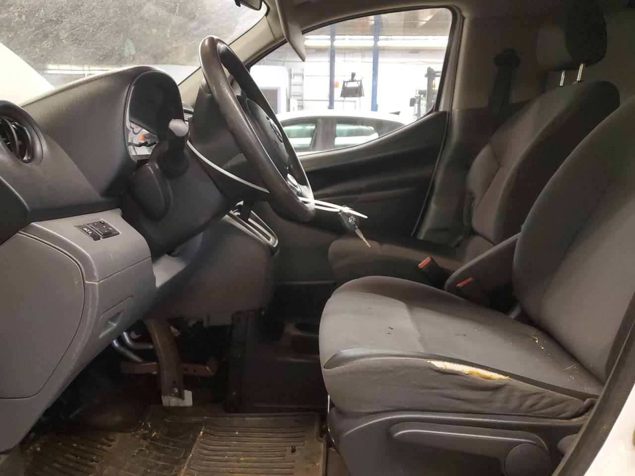 2015 Nissan NV - Image 7