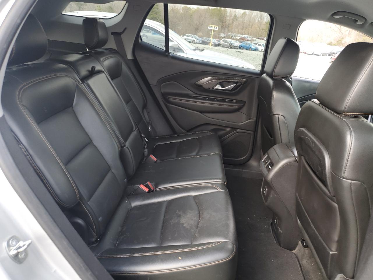 2019 GMC Terrain - Image 11