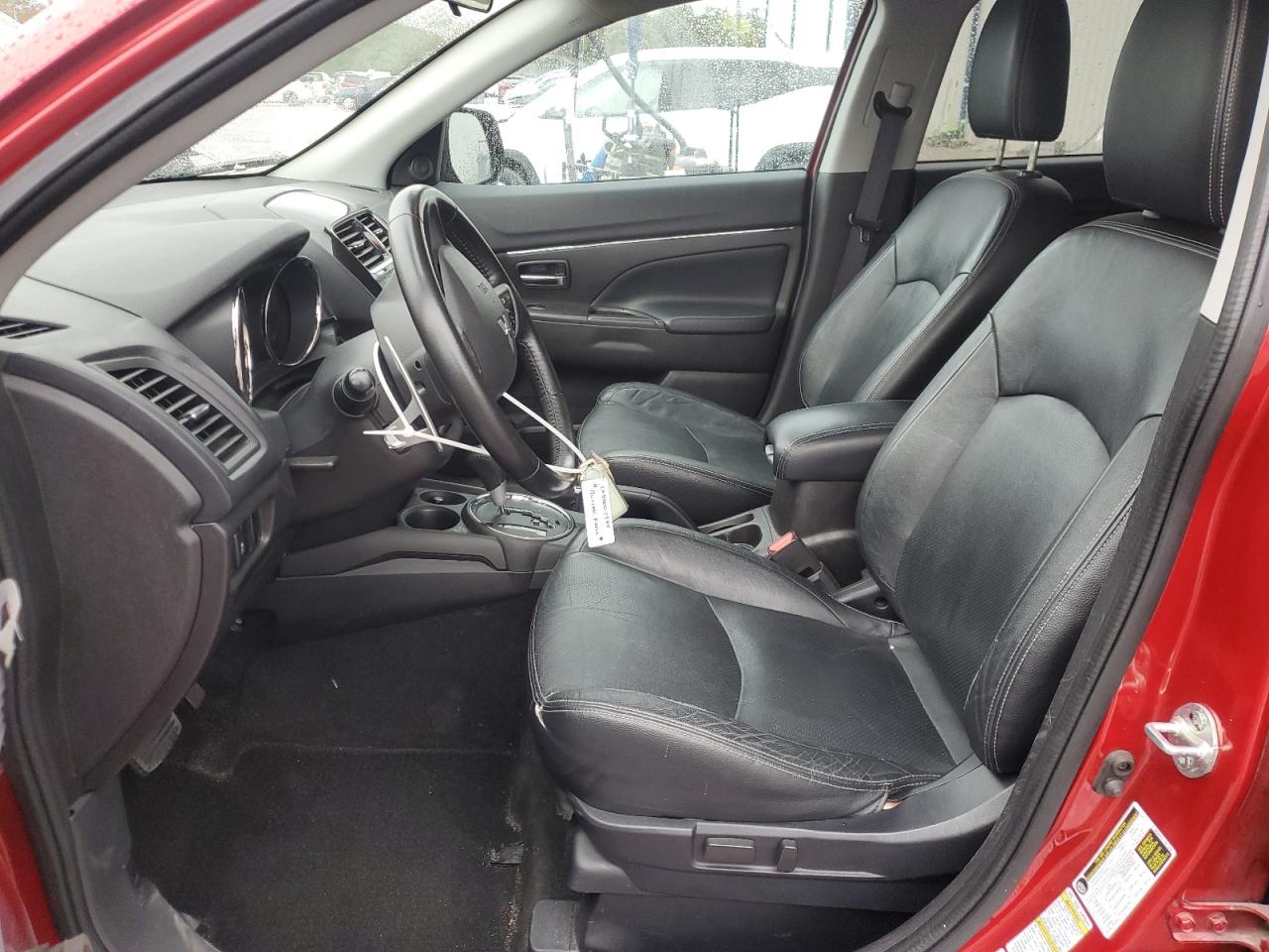 2015 Mitsubishi Outlander - Image 7