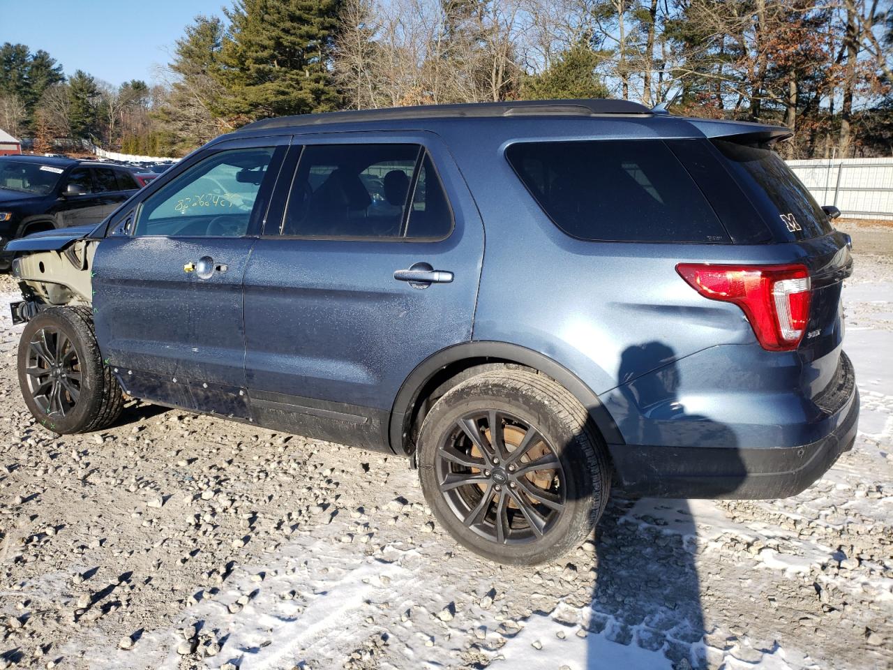 2019 Ford Explorer - Image 2