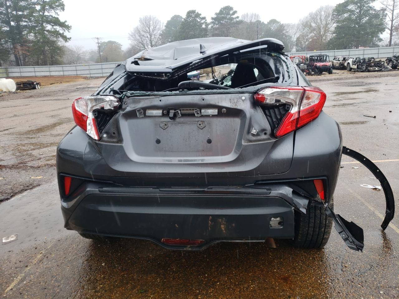 2018 Toyota C-HR - Image 6