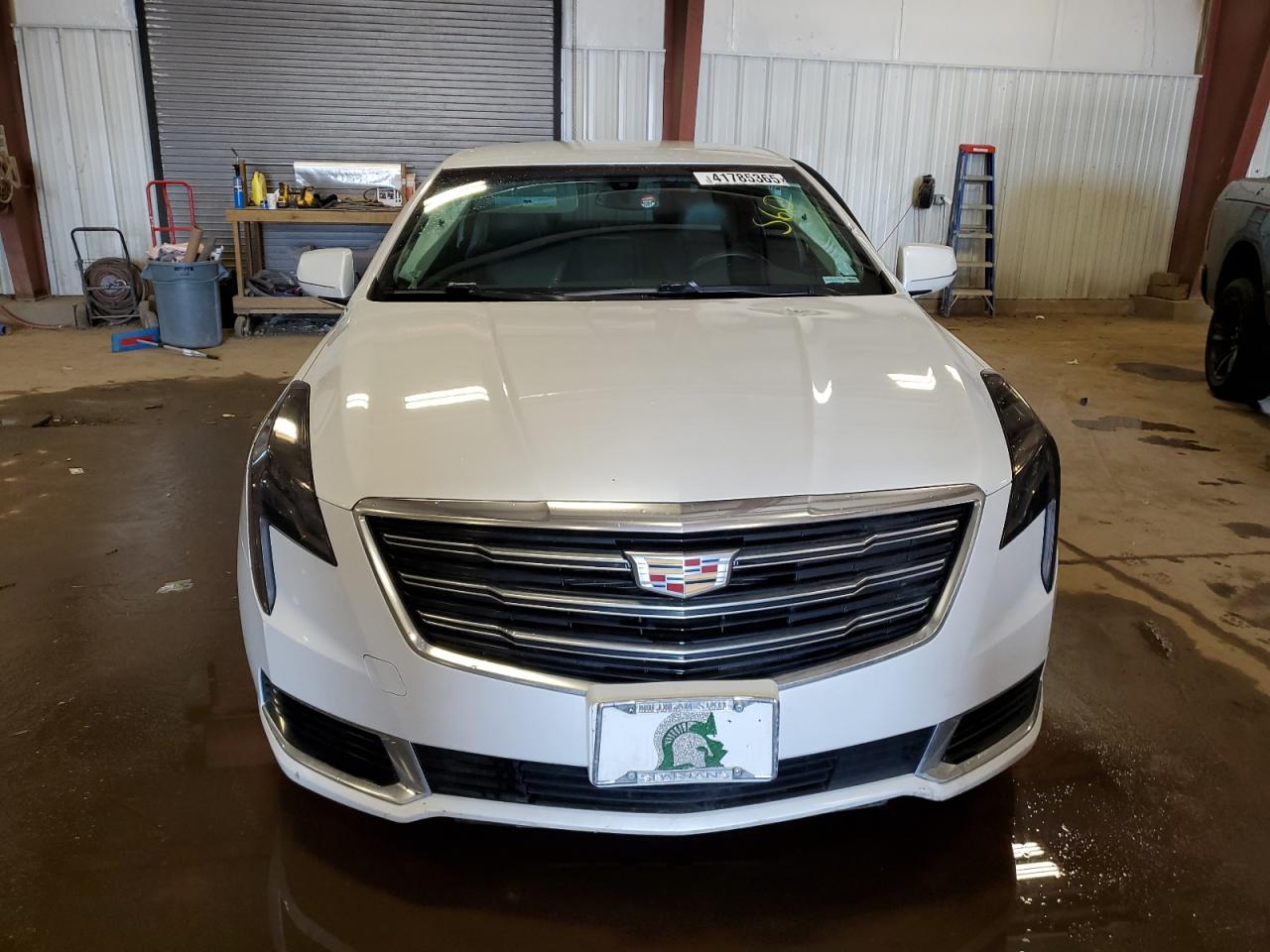 2018 Cadillac XTS - Image 5