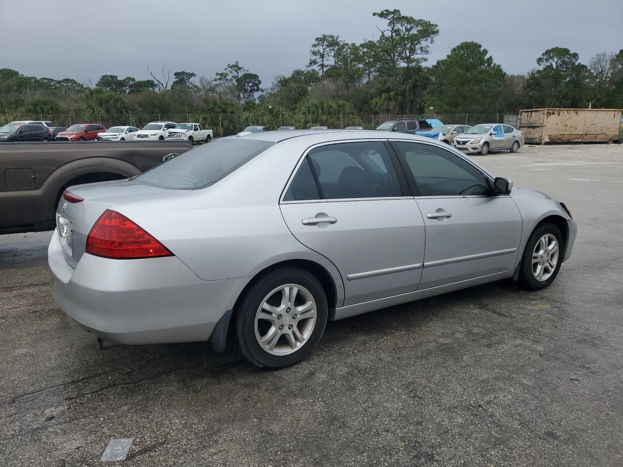 2007 Honda Accord - Image 3