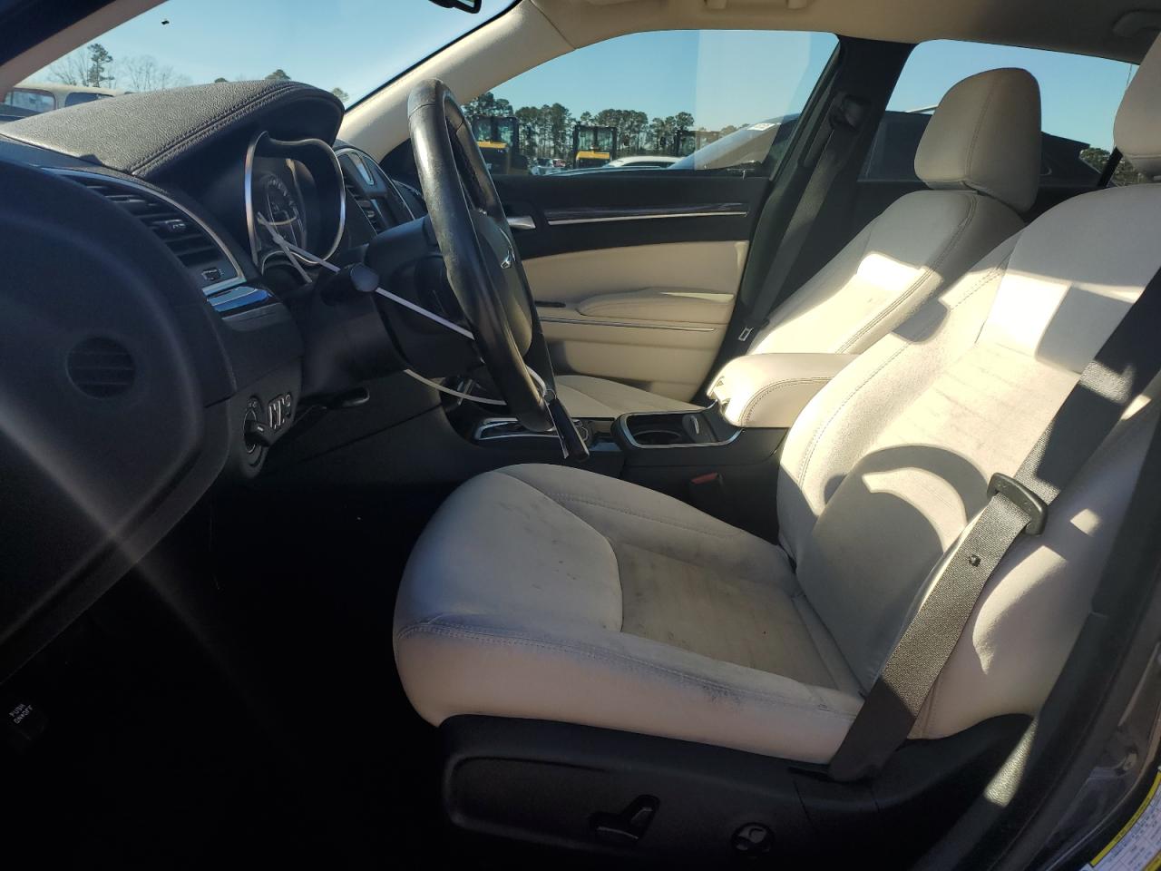 2019 Chrysler 300 Touring VIN: 2C3CCAAG5KH667610 Lot: 88331745