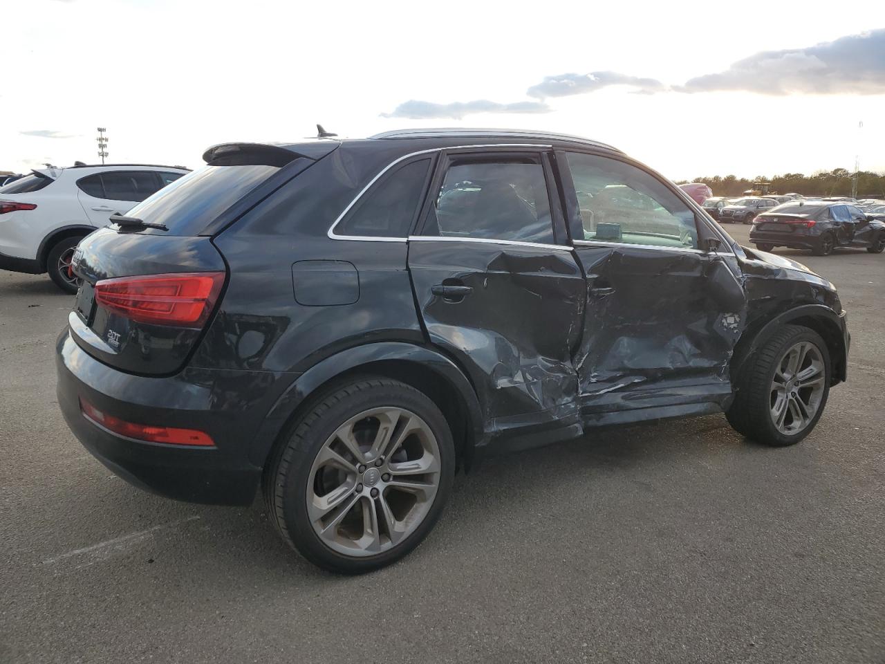 VIN WA1EFCFS8GR022763 2016 AUDI Q3 no.3