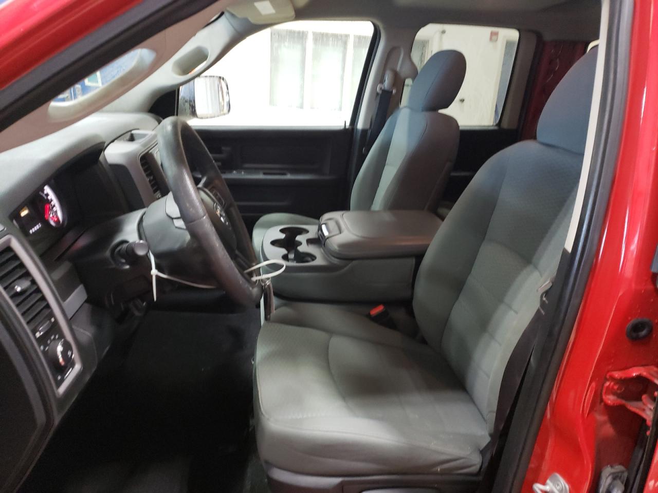 2014 RAM 1500 - Image 7