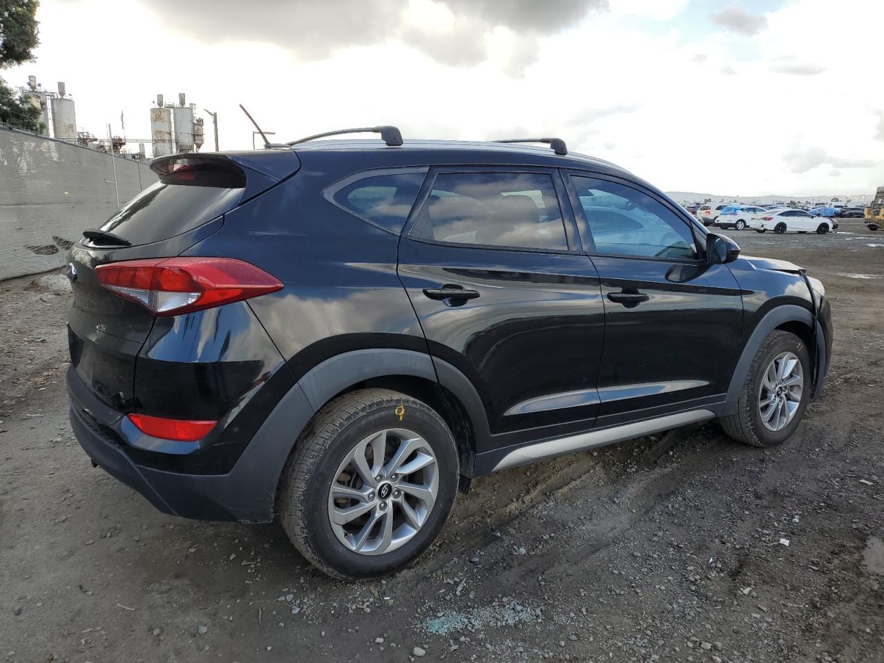 2017 Hyundai Tucson - Image 3