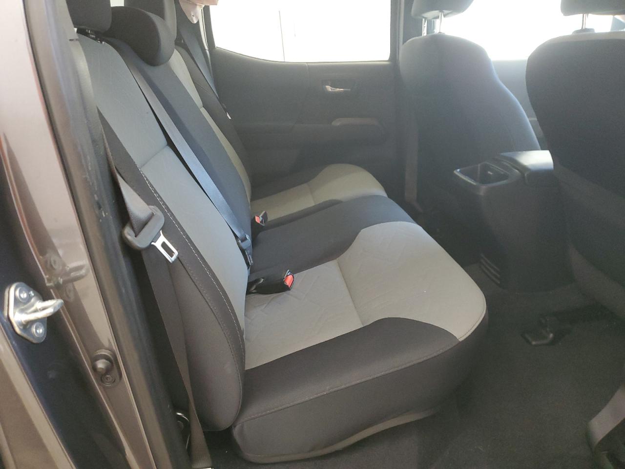 2021 Toyota Tacoma - Image 10