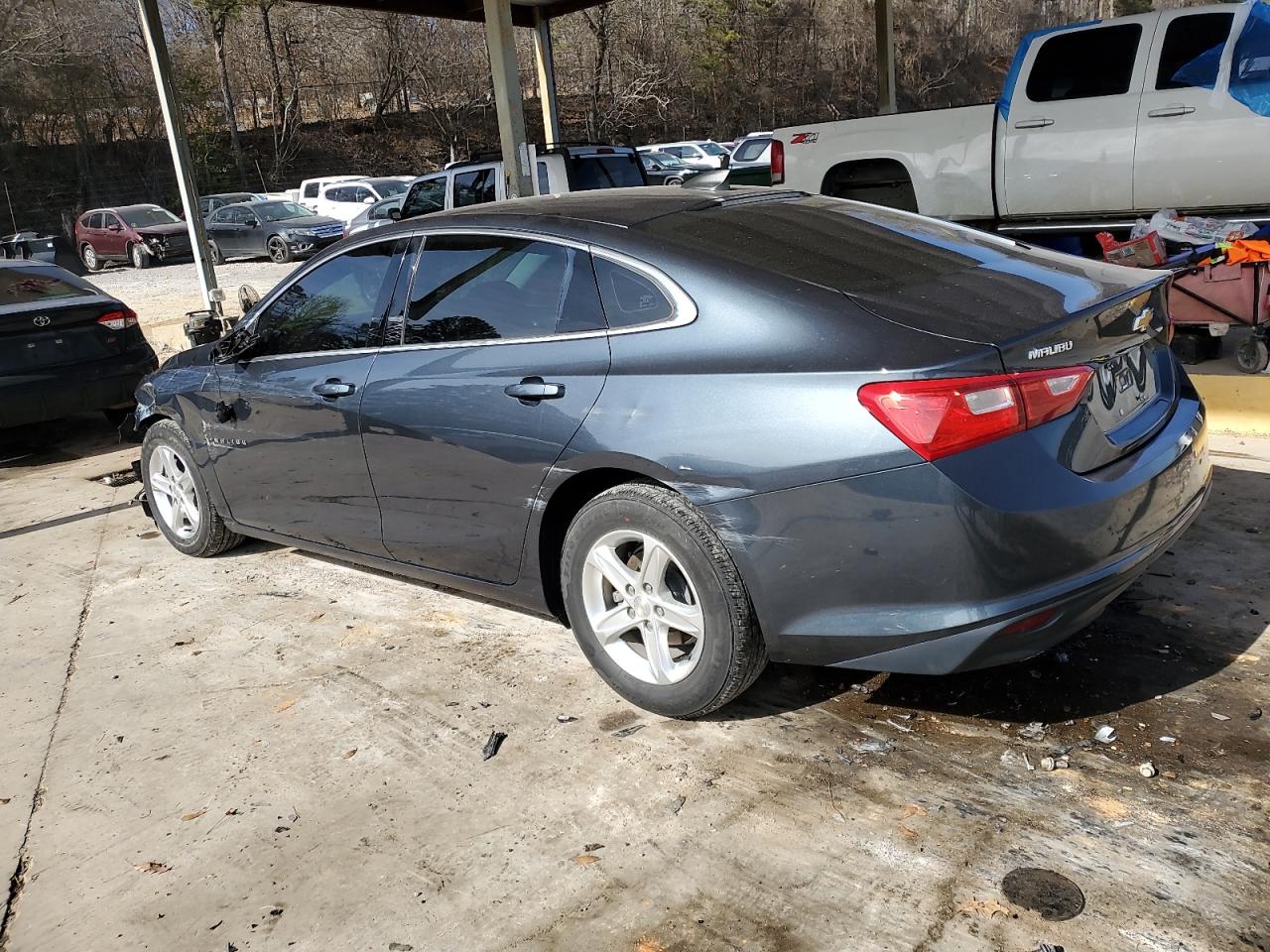 2020 Chevrolet Malibu - Image 2