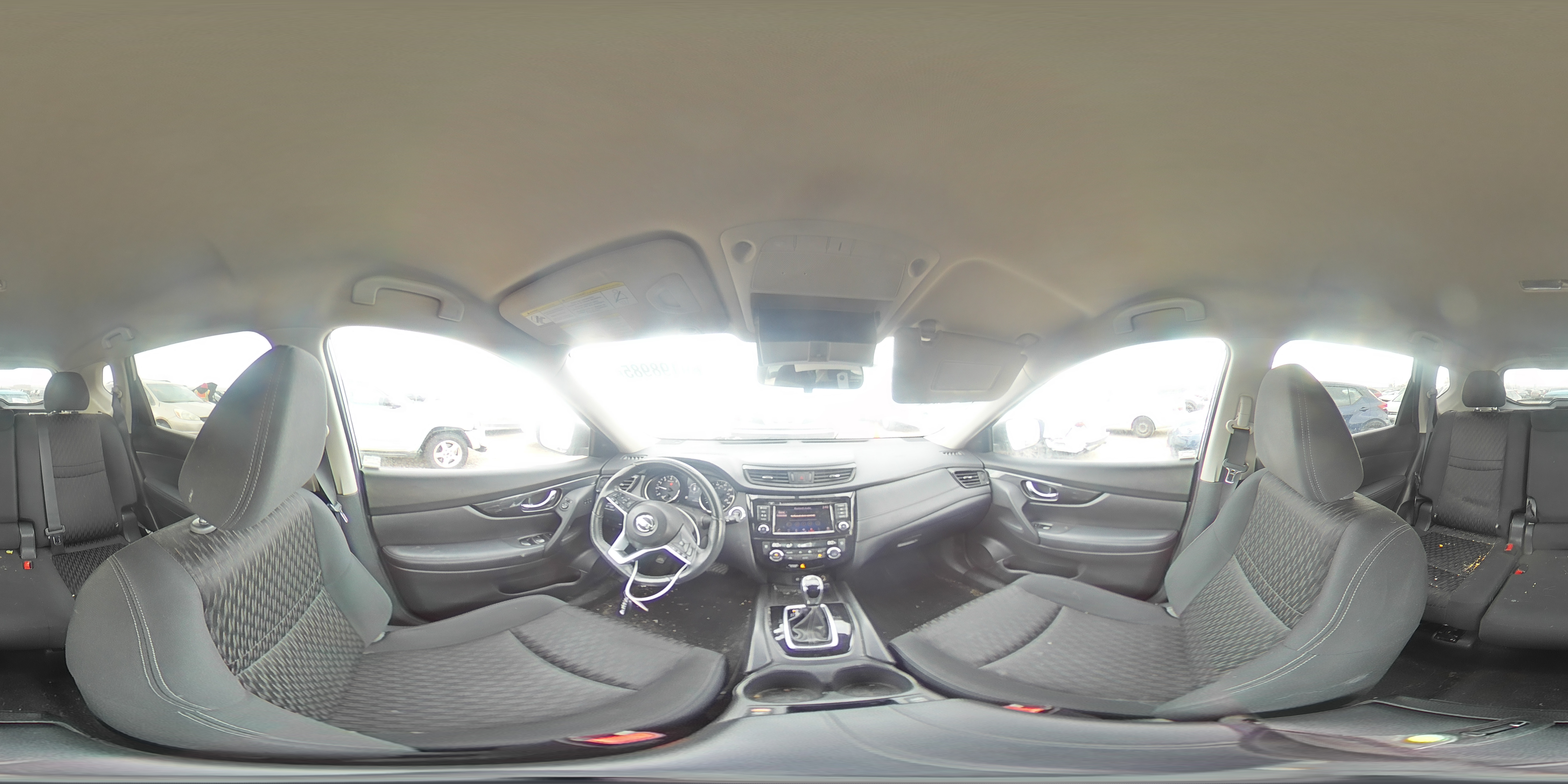 2018 Nissan Rogue - Image 12