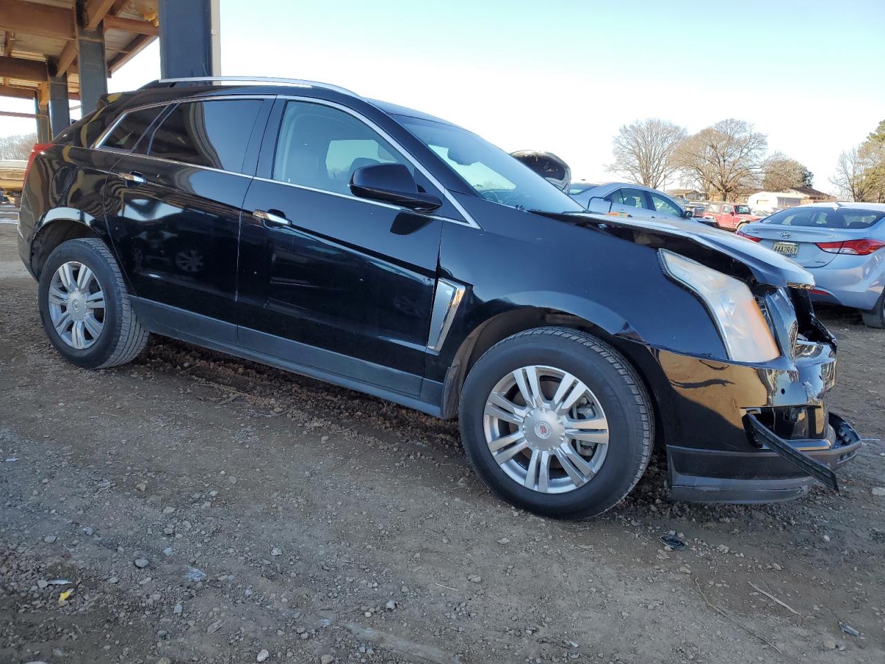 VIN 3GYFNBE33FS623974 2015 CADILLAC SRX no.4