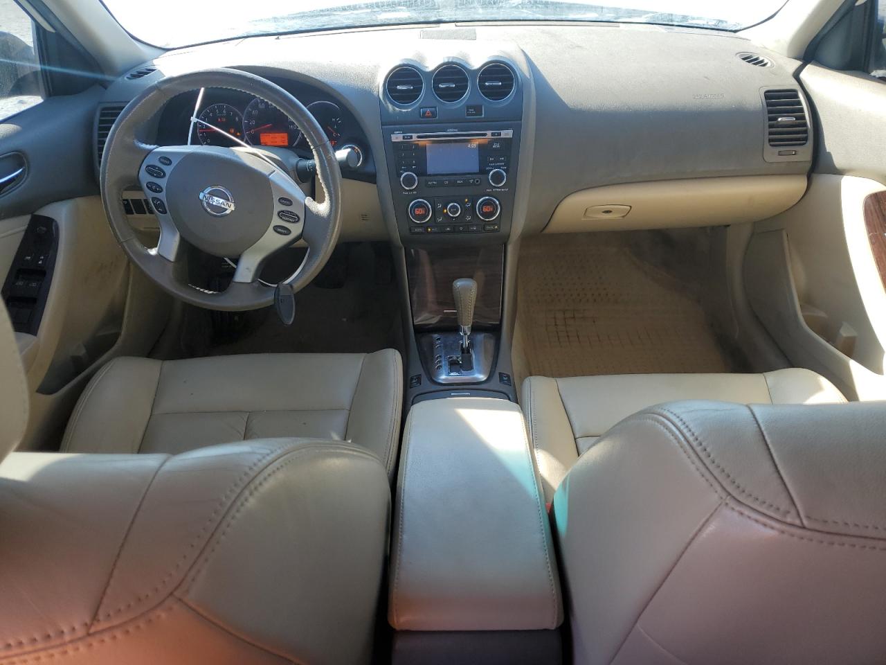2012 Nissan Altima - Image 8