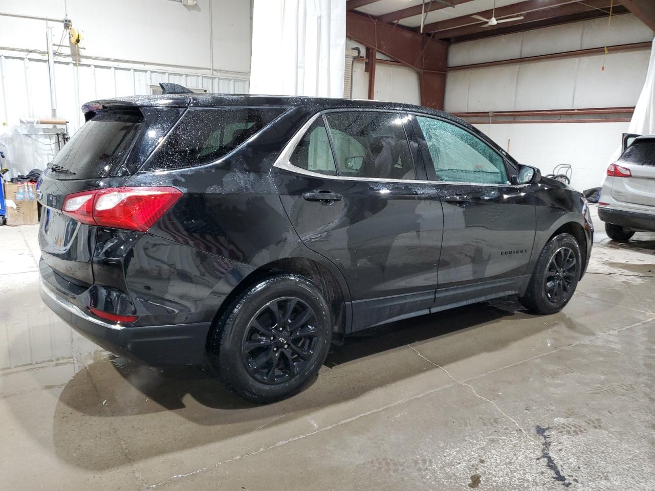 2020 Chevrolet Equinox - Image 3