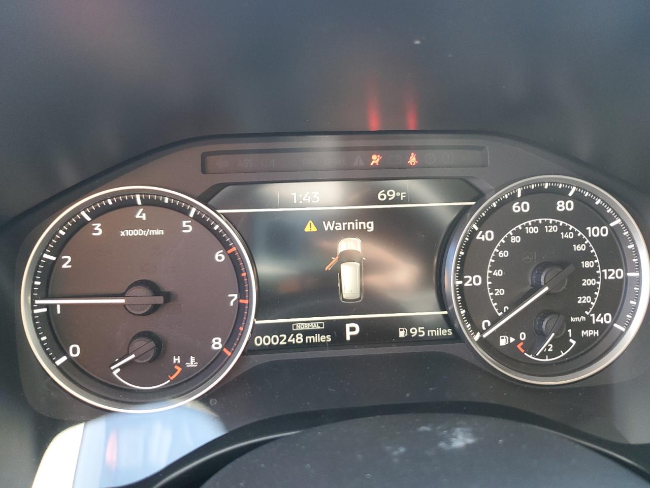 2024 Mitsubishi Outlander - Image 9