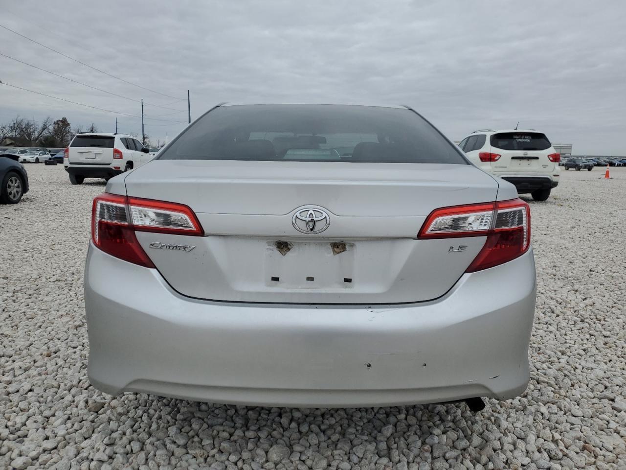 2013 Toyota Camry - Image 6