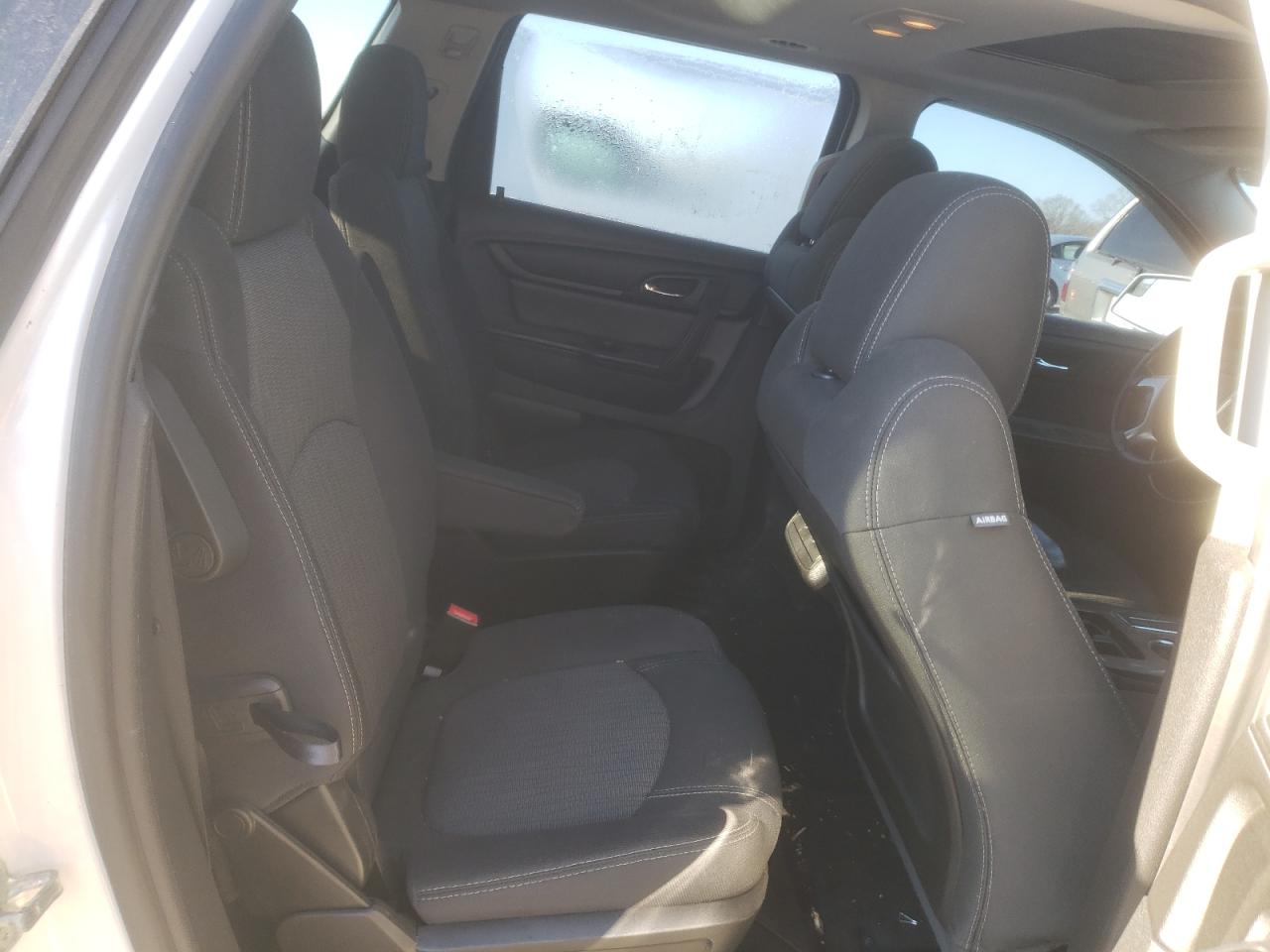 2014 Chevrolet Traverse - Image 11