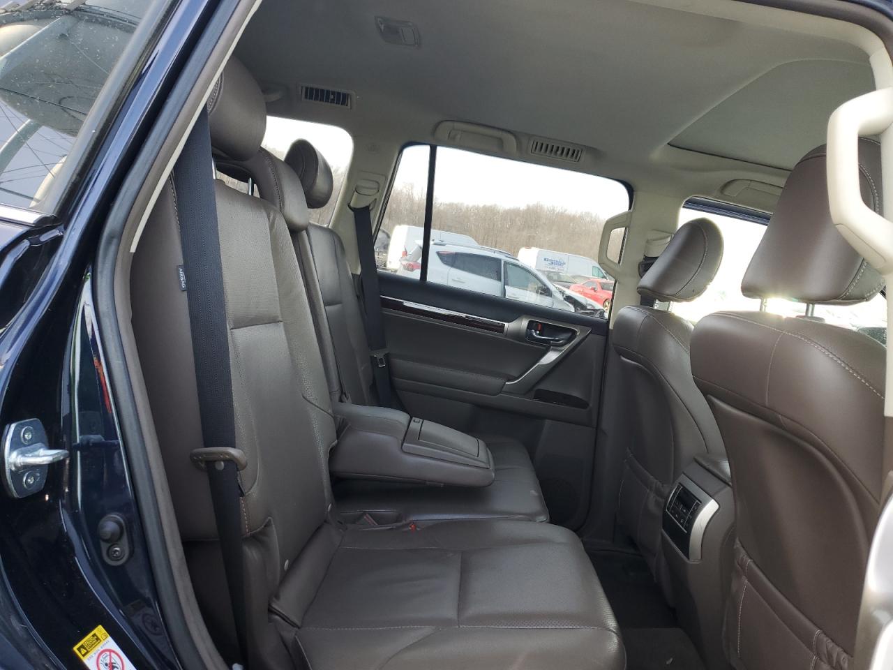 2018 Lexus GX - Image 11