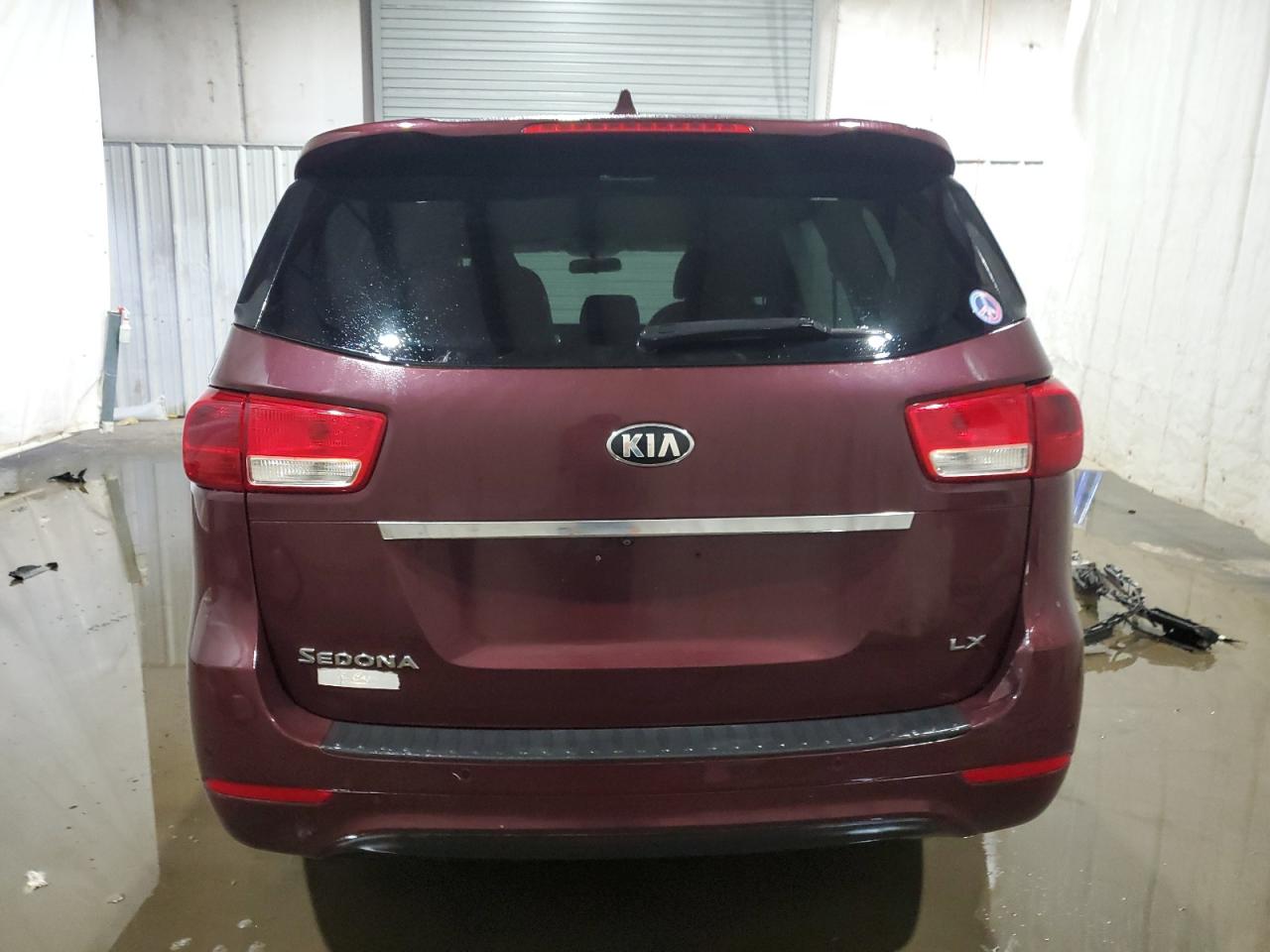 2016 Kia Sedona - Image 6