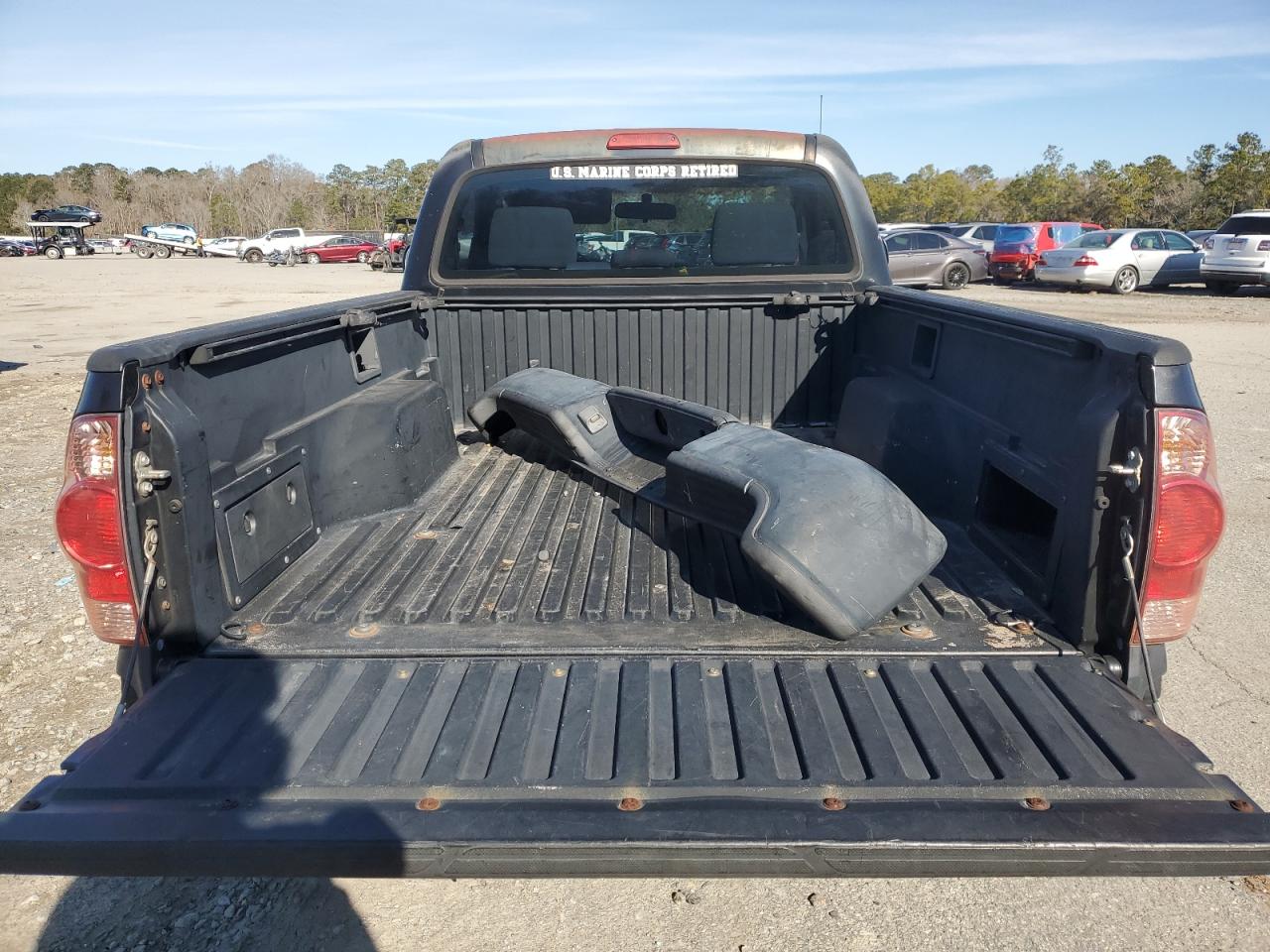 2007 Toyota Tacoma - Image 10