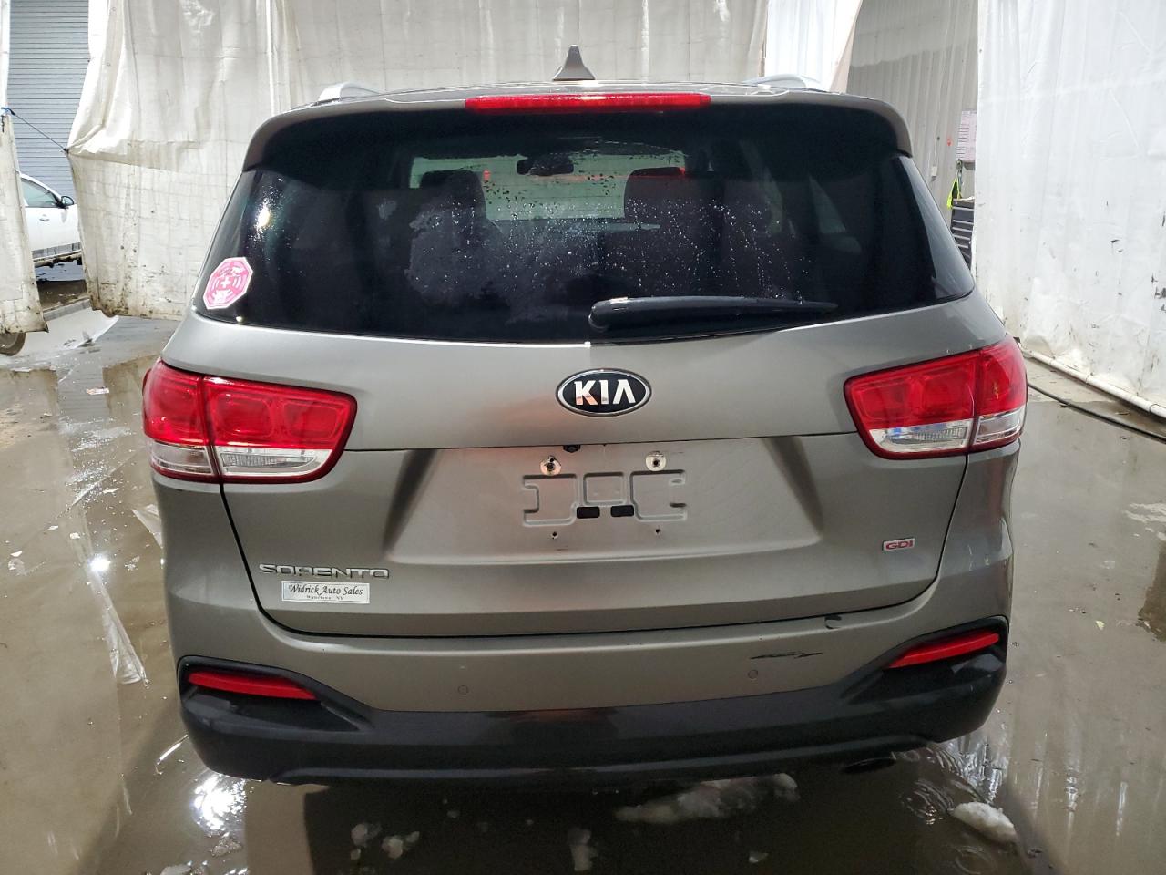 2017 Kia Sorento - Image 6