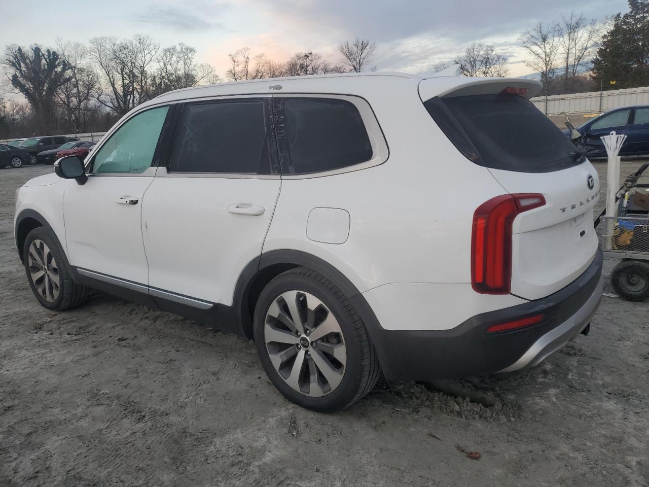 VIN 5XYP34HC1LG057608 2020 KIA TELLURIDE no.2