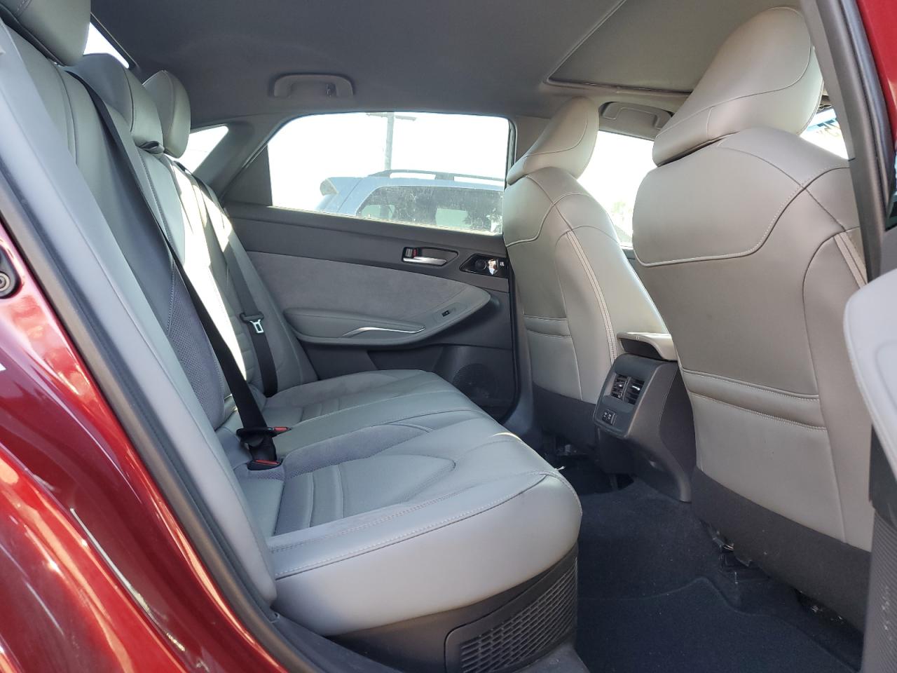 2019 Toyota Avalon - Image 10