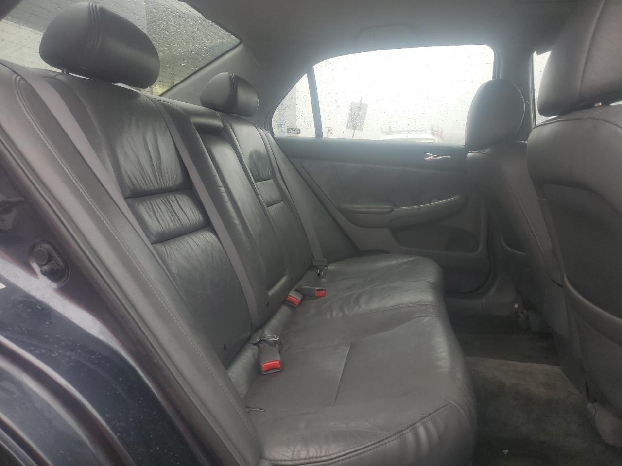 2003 Honda Accord - Image 10