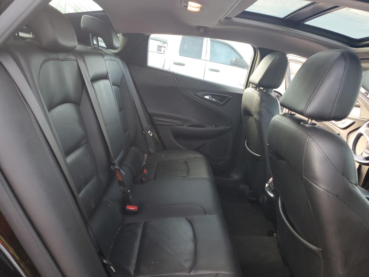 2020 Chevrolet Malibu - Image 10