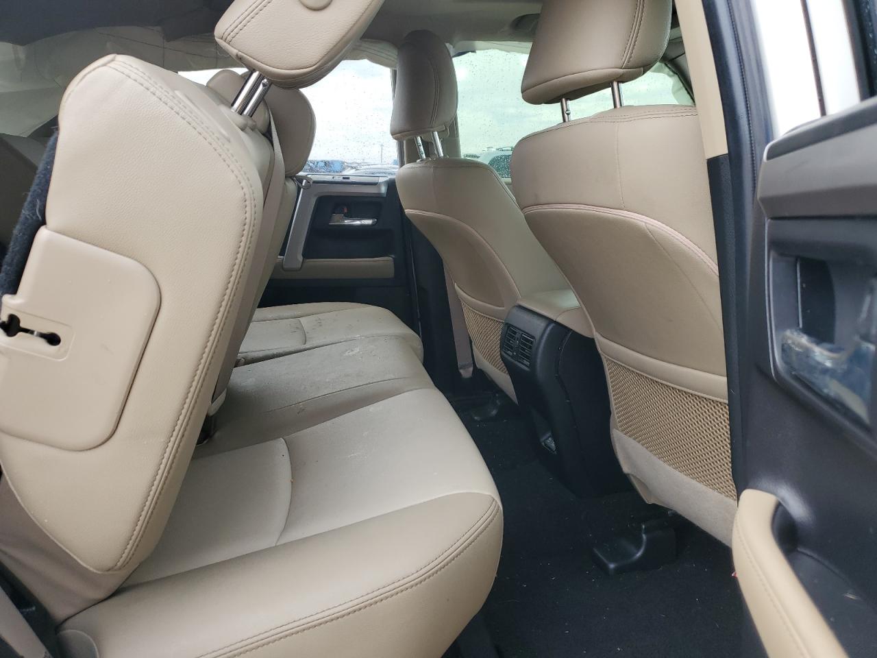 2020 Toyota 4Runner - Image 11