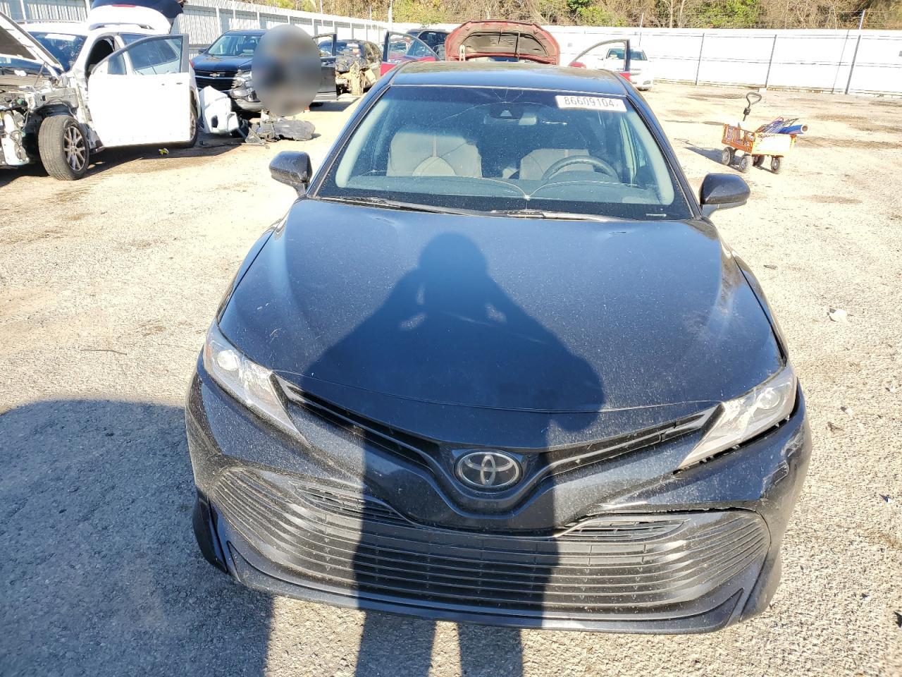 4T1B11HK2KU170563 TOYOTA CAMRY 2019