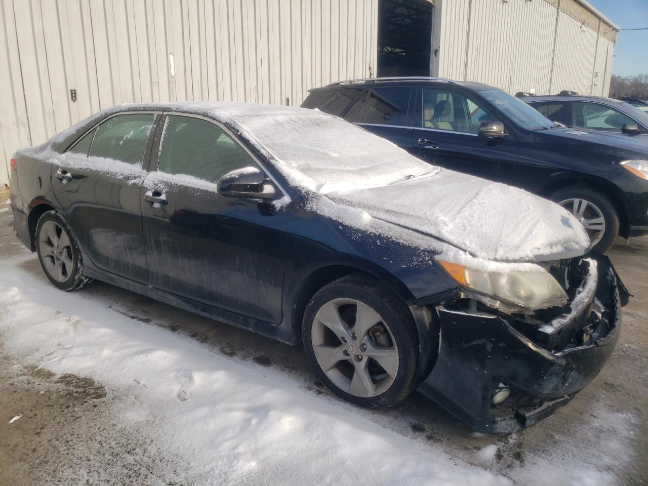 2012 Toyota Camry - Image 4