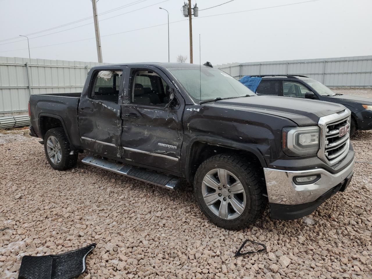 2016 GMC Sierra - Image 4