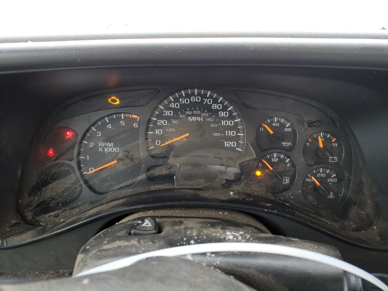 2005 GMC Sierra - Image 9