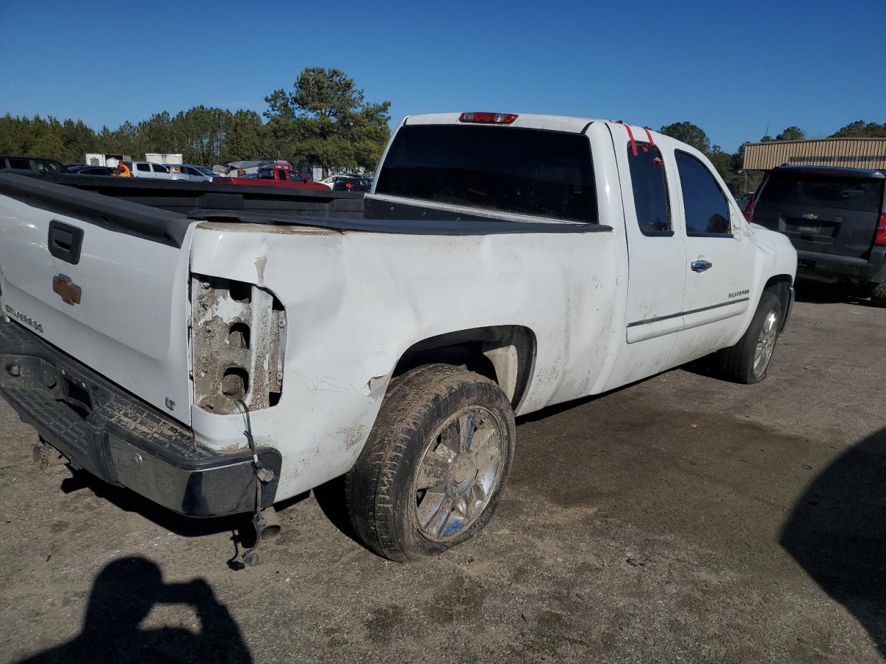 2012 Chevrolet Silverado - Image 3