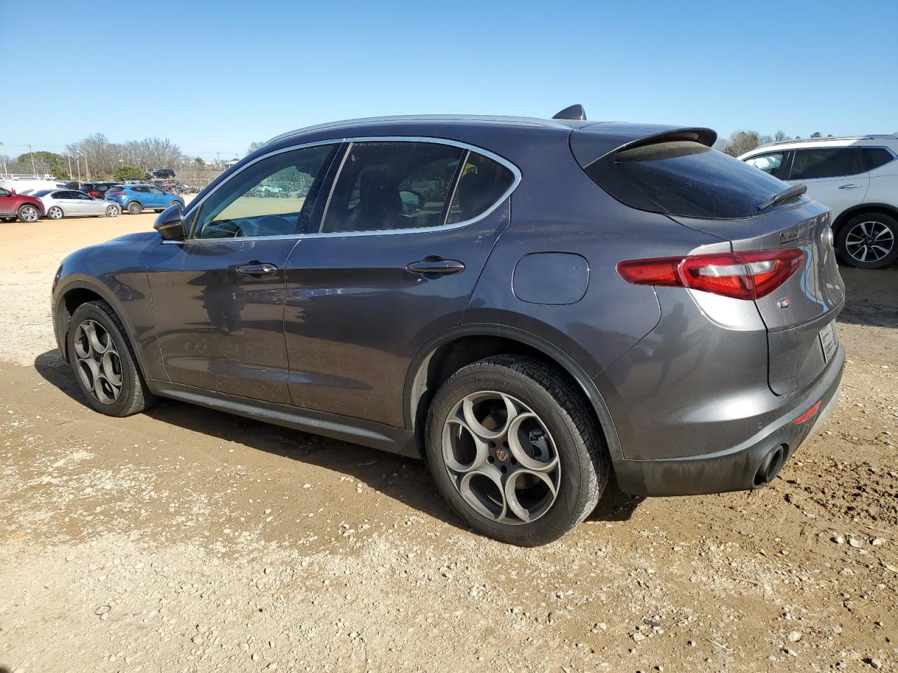 2018 Alfa Romeo Stelvio - Image 2