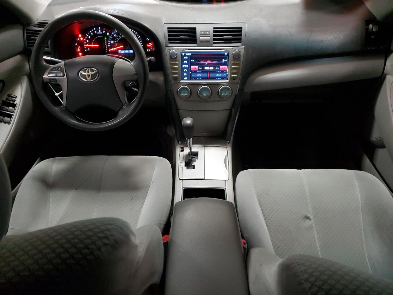 2009 Toyota Camry - Image 8