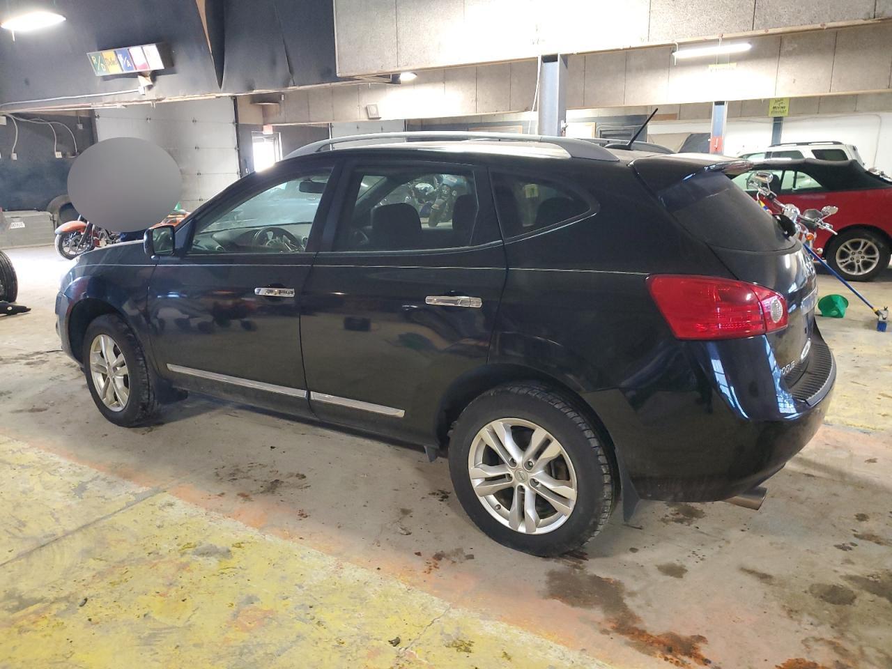 2013 Nissan Rogue - Image 2