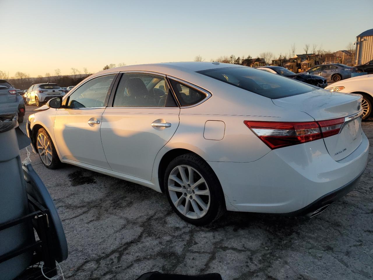 VIN 4T1BK1EB2DU070158 2013 TOYOTA AVALON no.2