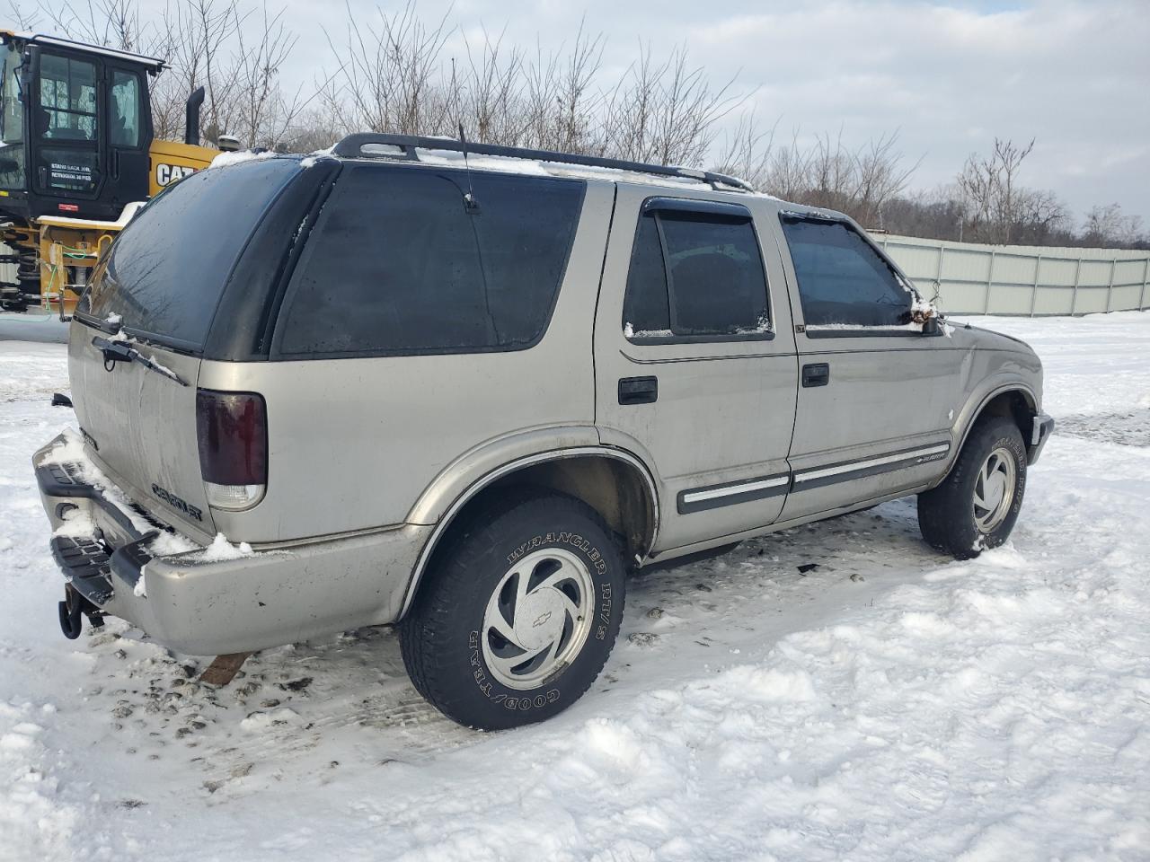 2001 Chevrolet Blazer - Image 3