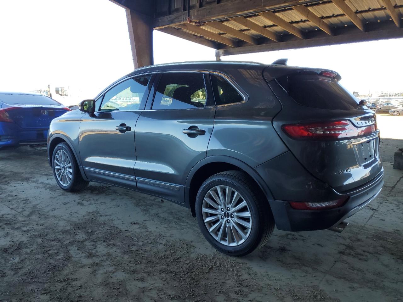 2019 Lincoln MKZ - Image 2