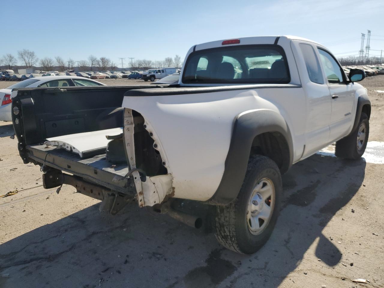 2013 Toyota Tacoma - Image 3