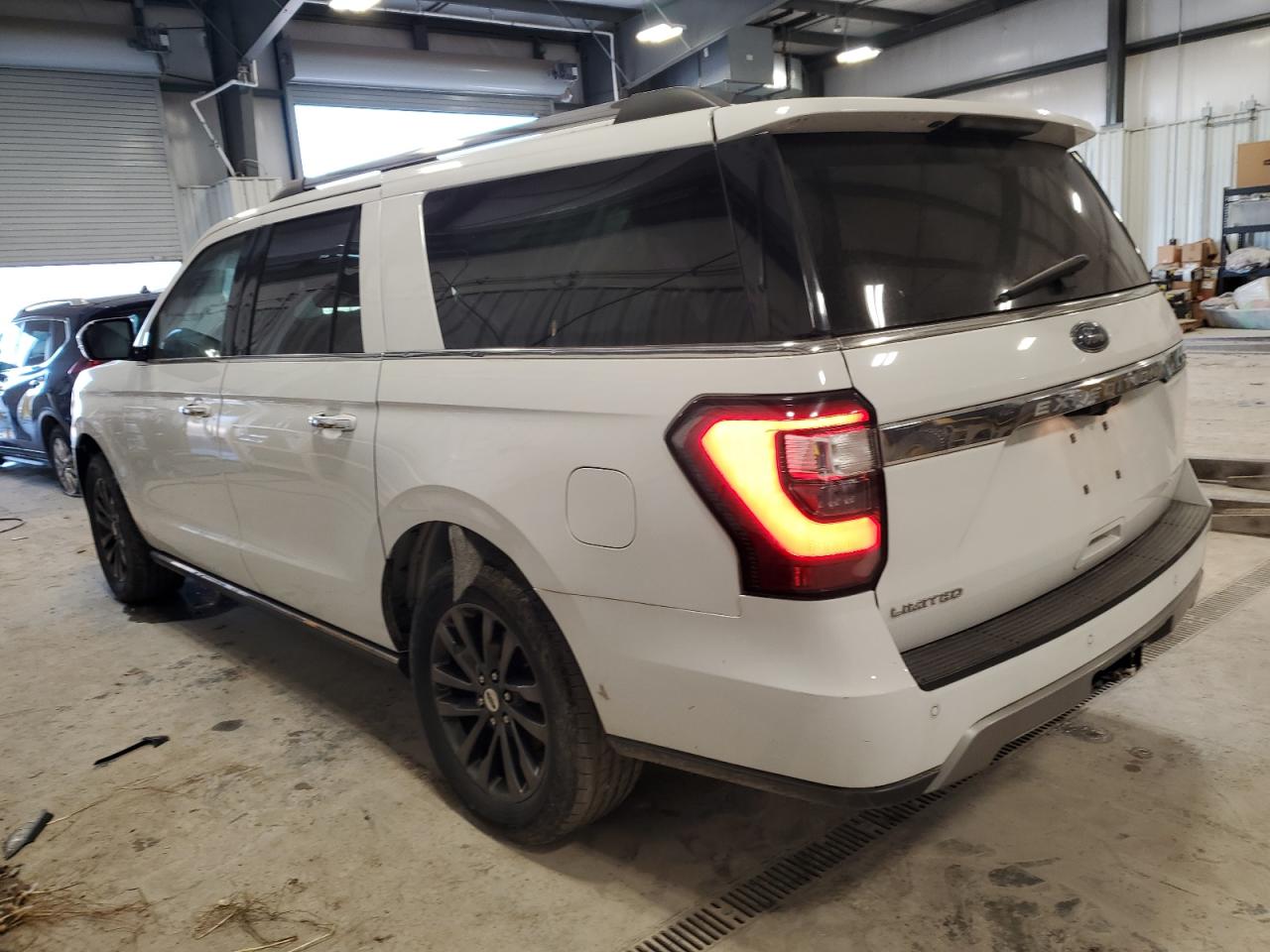 2021 Ford Expedition - Image 2