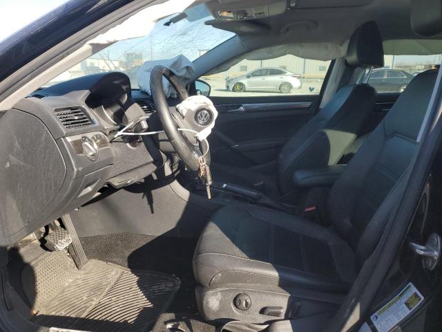 Седаны VOLKSWAGEN PASSAT 2016 Черный