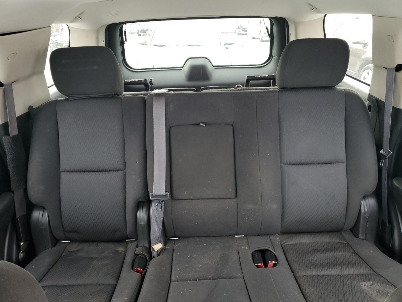 2011 GMC Yukon - Image 10