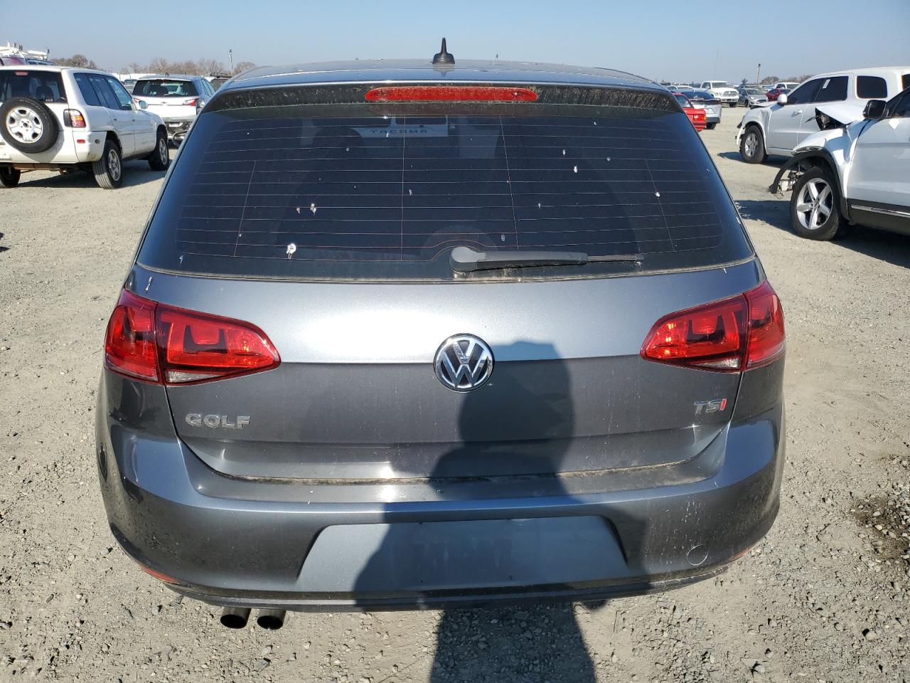 2017 Volkswagen Golf - Image 6