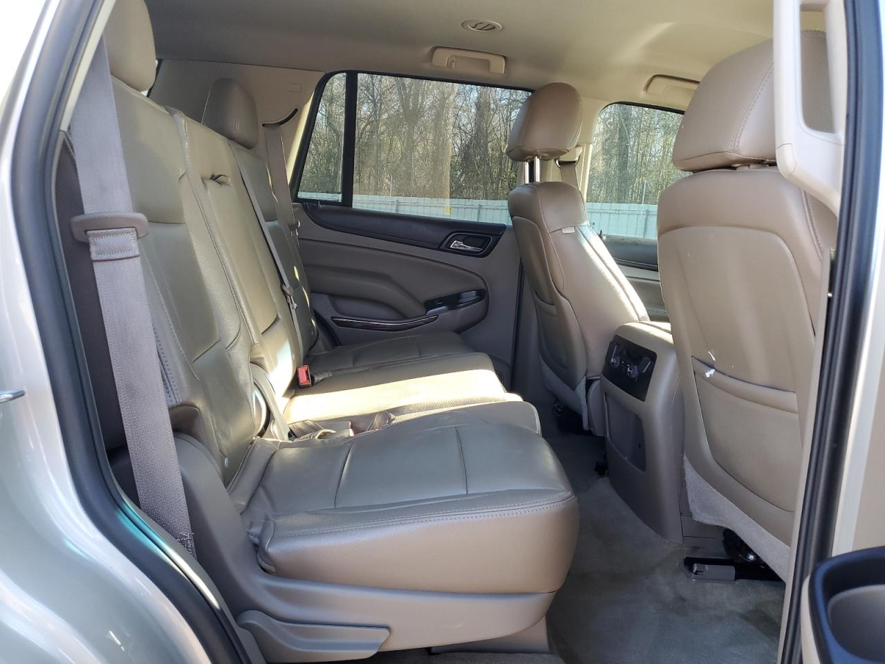 2015 GMC Yukon - Image 11