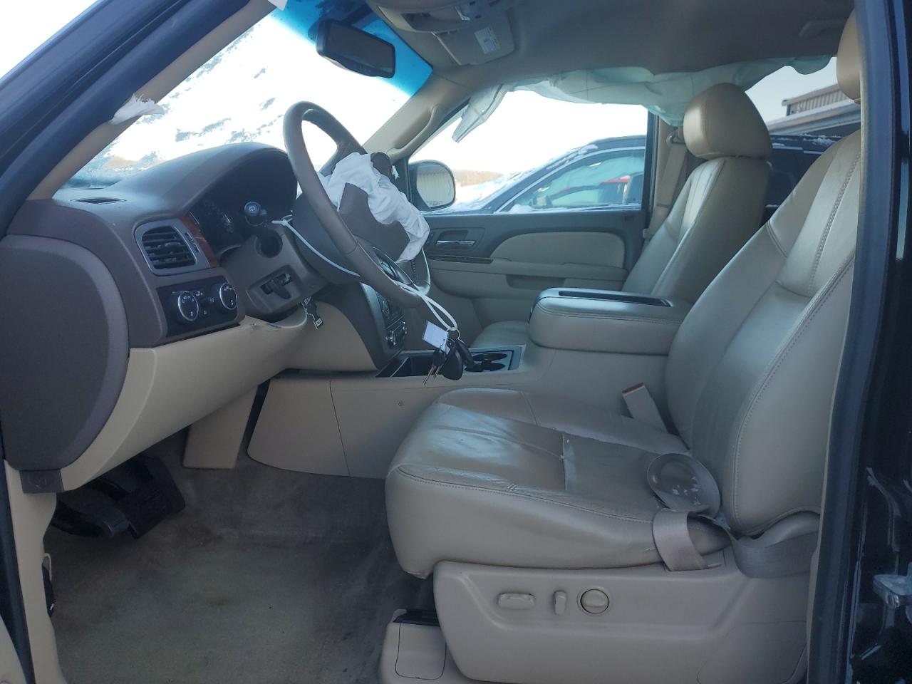 2011 GMC Yukon - Image 7