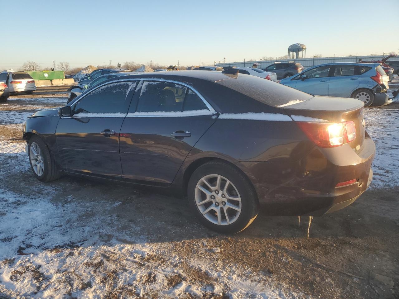 2015 Chevrolet Malibu - Image 2